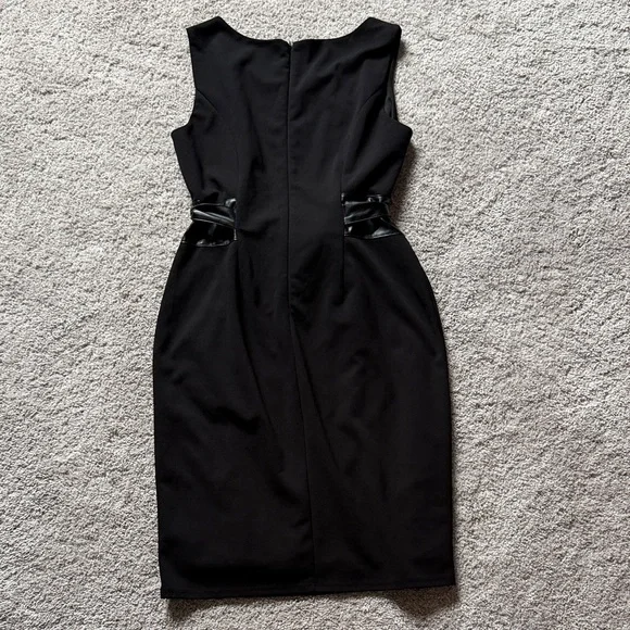 Black Sleeveless Dress with Vegan Leather Belt - Picture 3 of 4